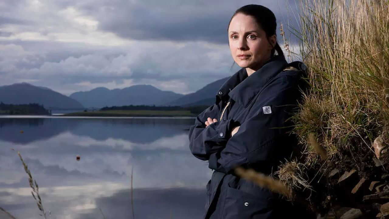 EN - The Loch (2017) (GB) 3