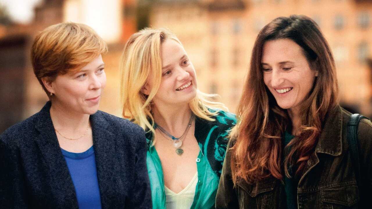 Tres amigas (2024) 0