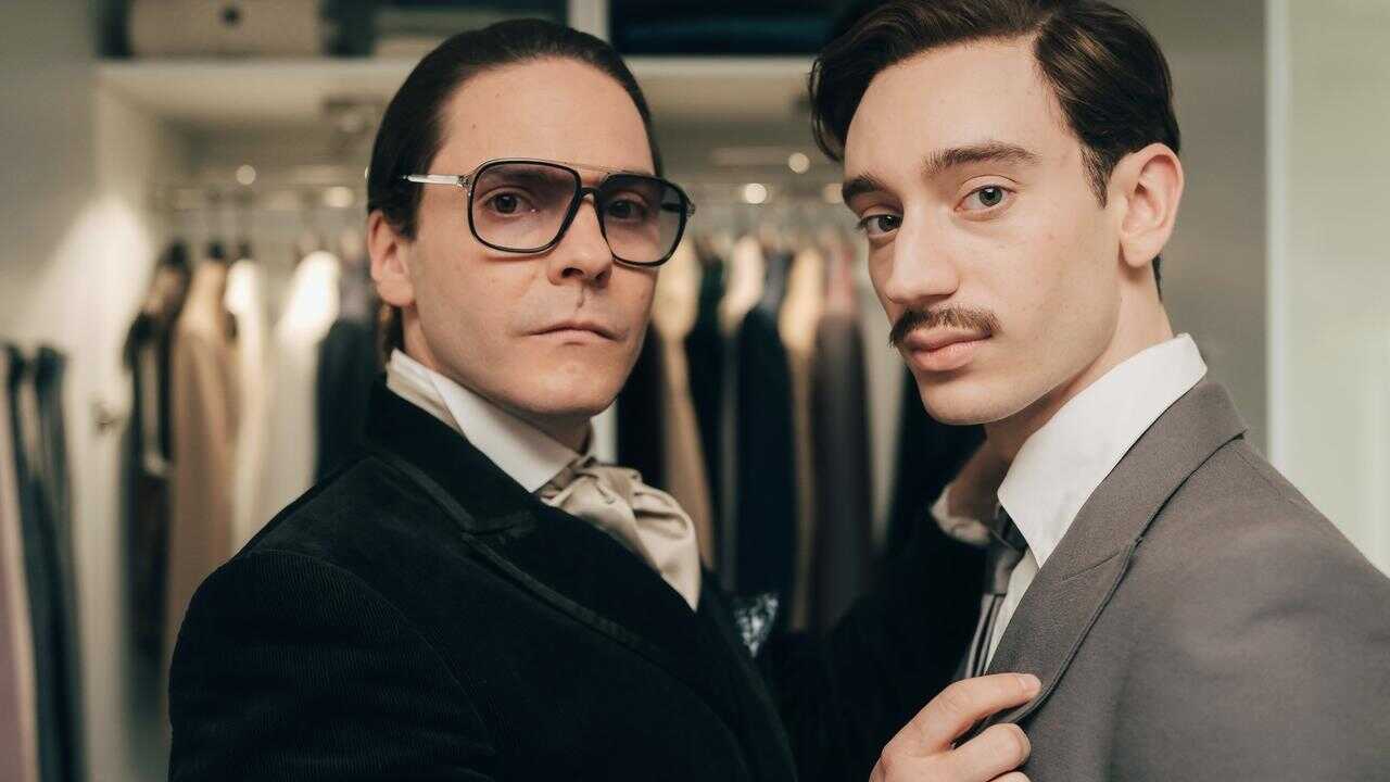 ES - Becoming Karl Lagerfeld 4