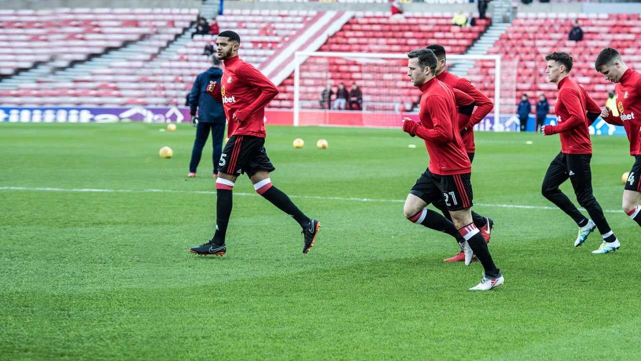 NF - Sunderland 'Til I Die 1