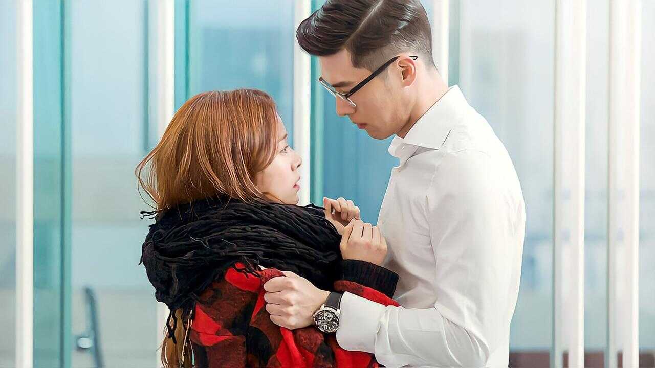IN - Hyde, Jekyll, Me (2015) 0