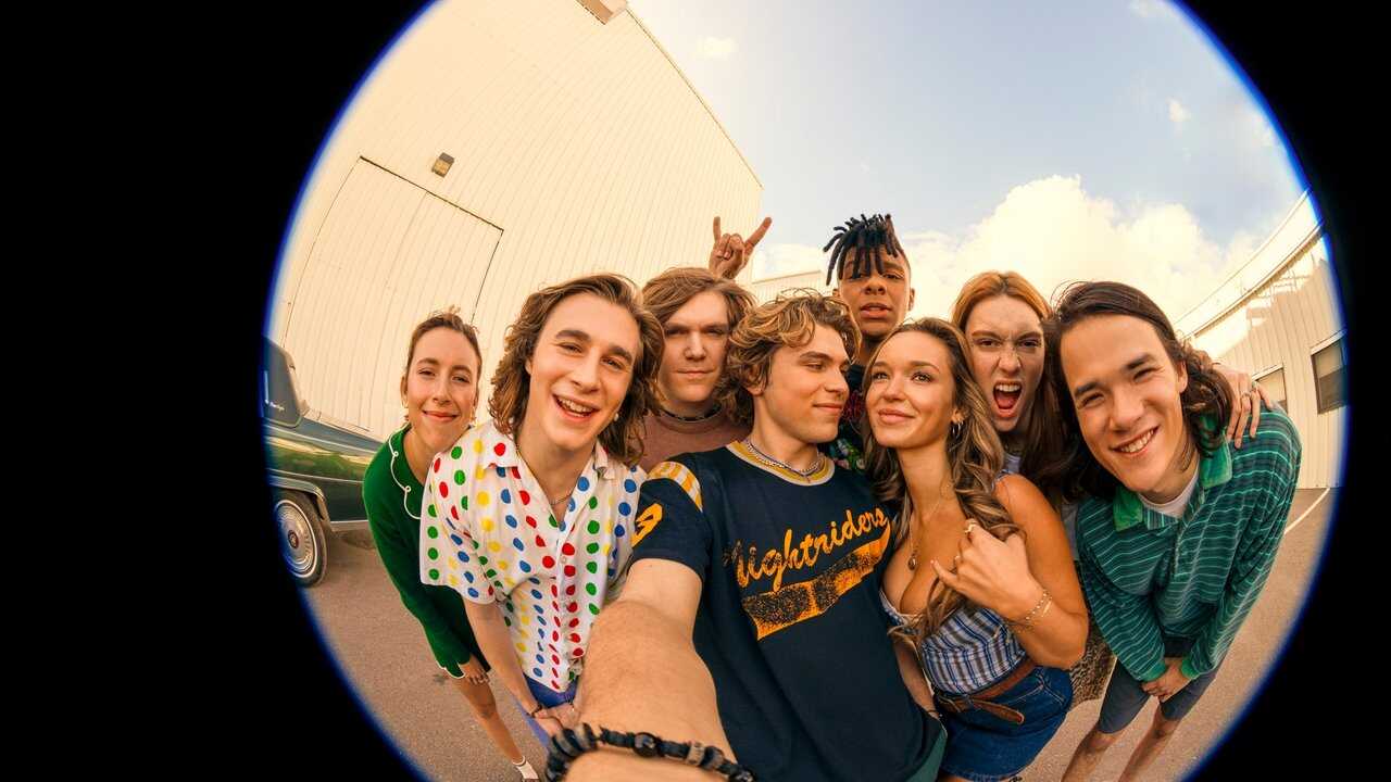 4K - The Runarounds (2025) (US) 0