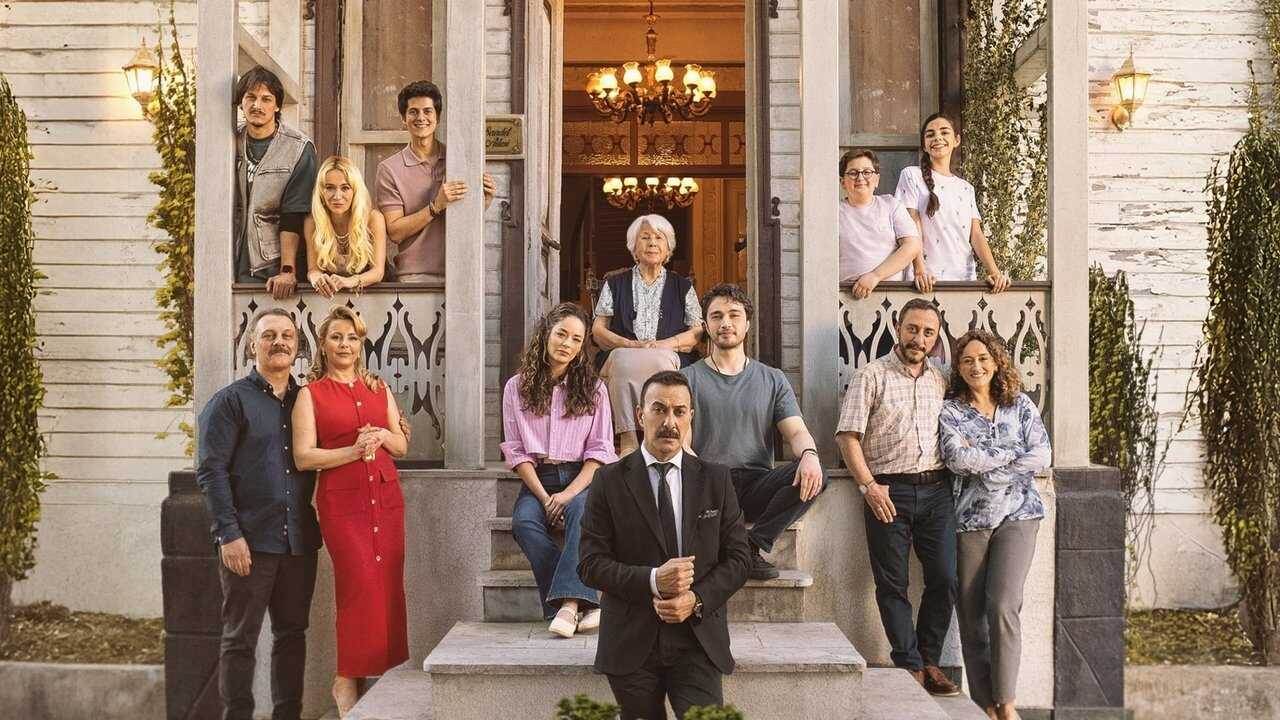 EX - Aile Saadeti / Porodicna Sreca (2025) 0