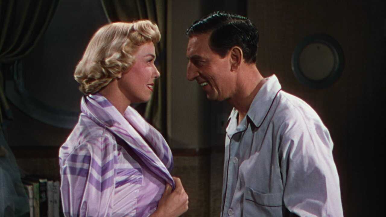 April in Paris (1952) 0