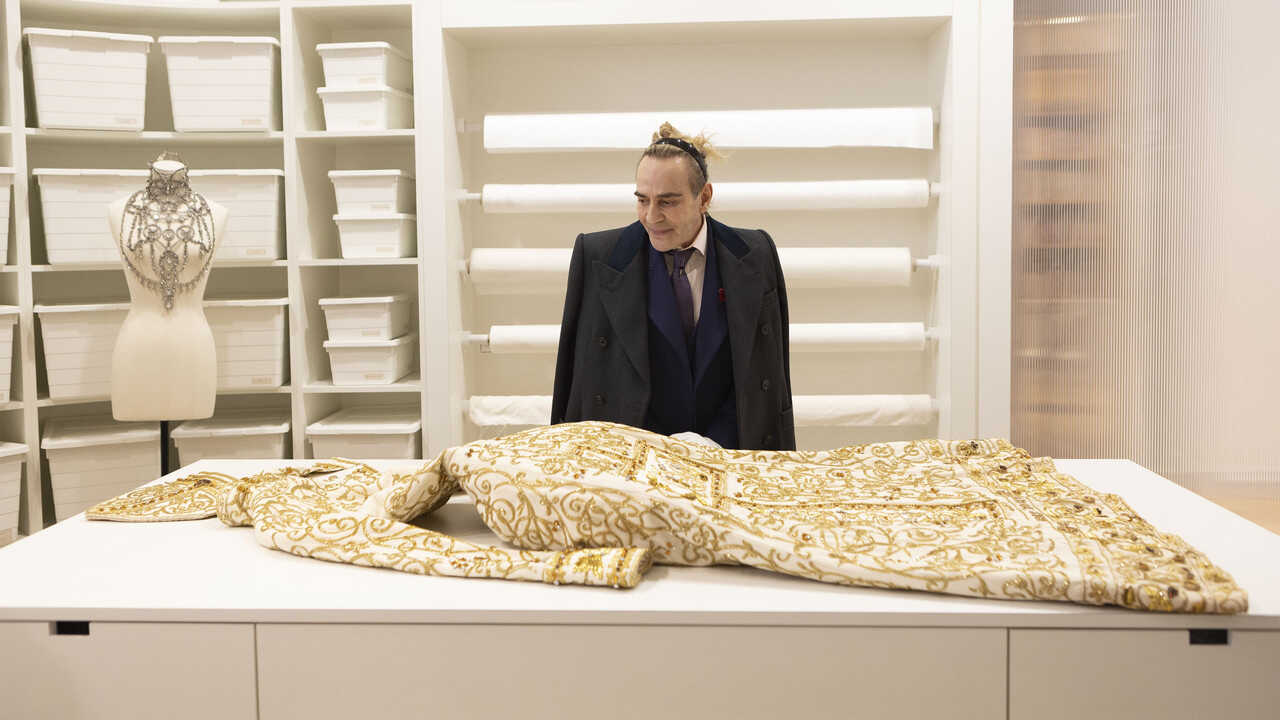 John Galliano: High & low (2024) 0