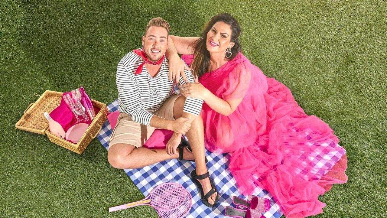 NL - LOUISA & ROWAN: OP DE CAMPING (2023) 1