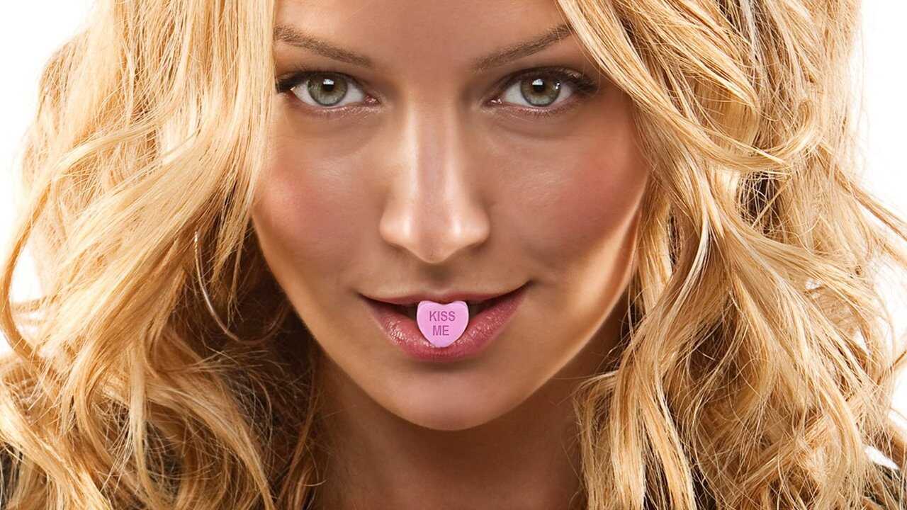 IN - Love Bites 0