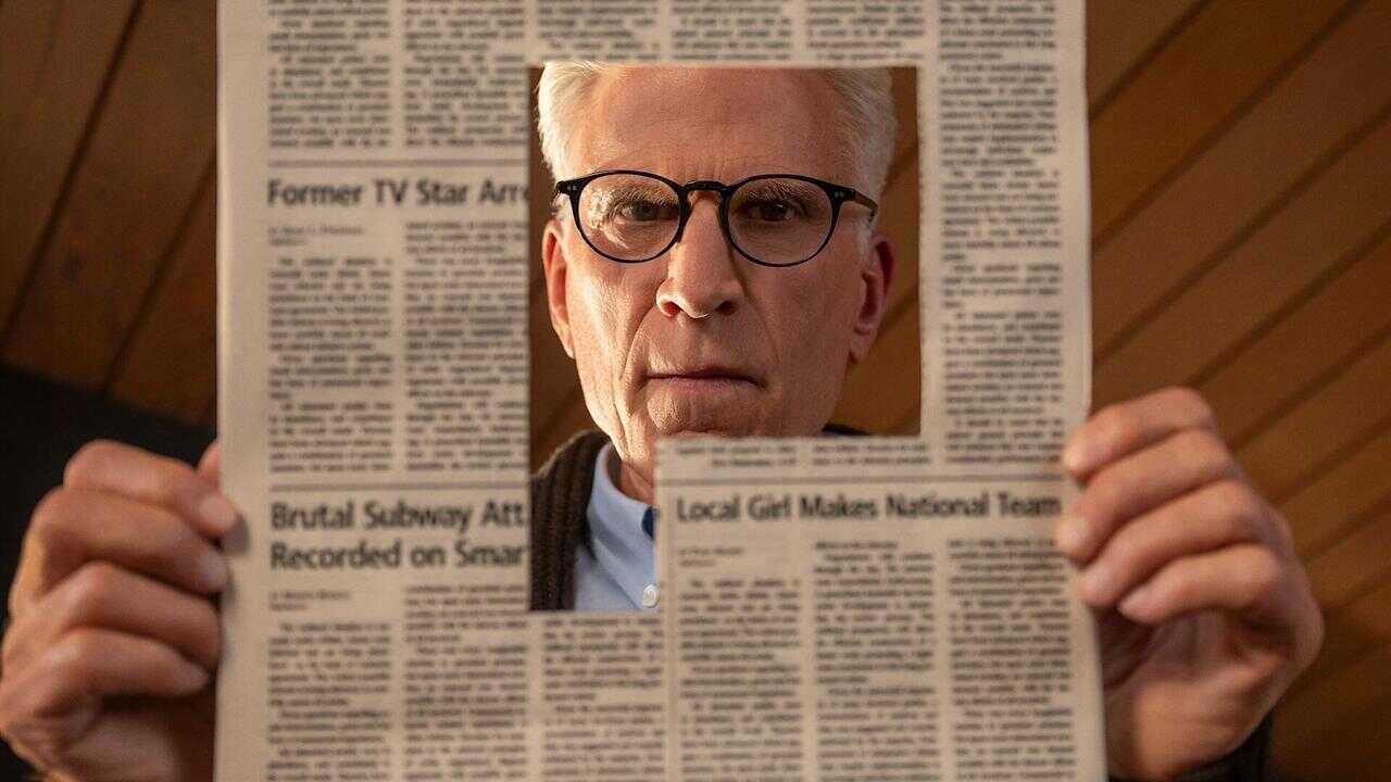 EX - A Man on the Inside (2024) 2