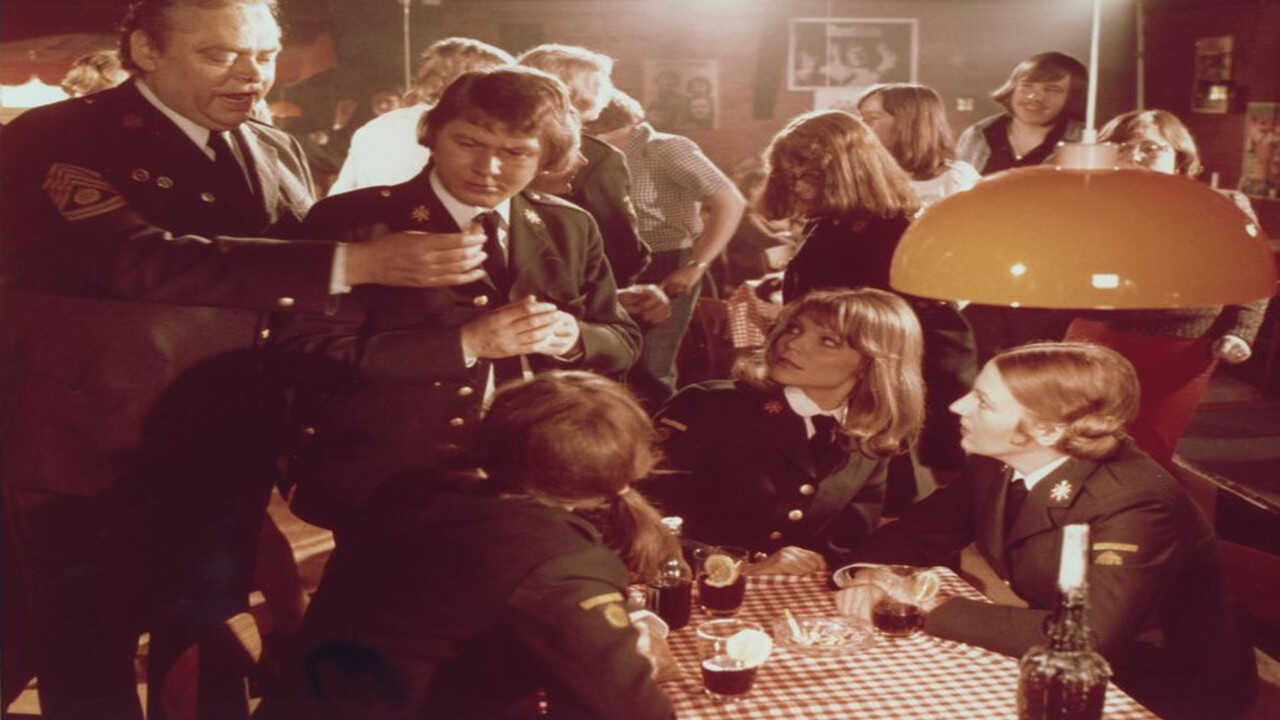 Piger i trøjen 2 (1976) 0