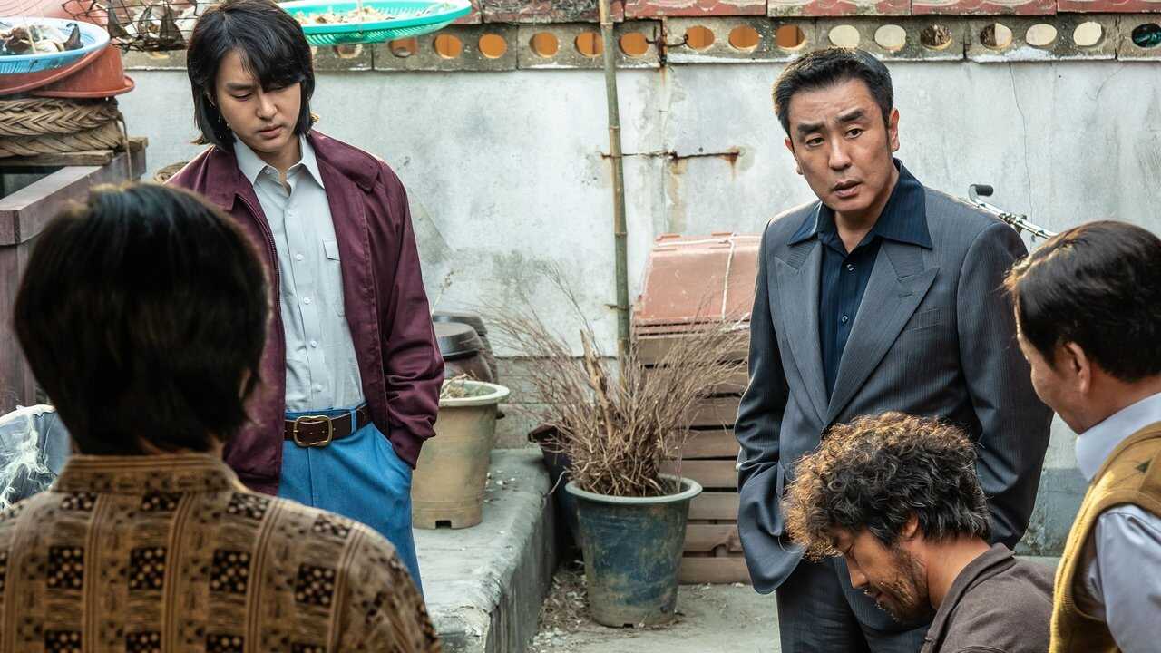 4K - Low Life (2025) (KR) 3