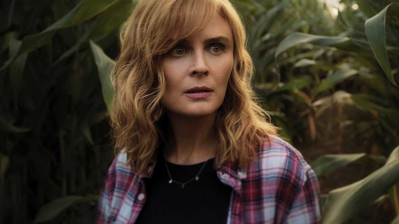 EX - Devil in Ohio (2022) 2