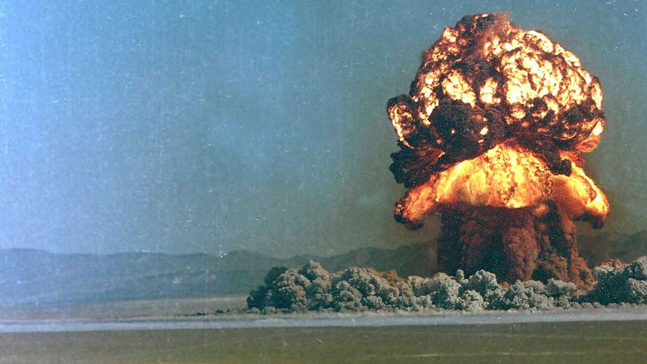 EN - Atomic Age Declassified (2019) (US) 0