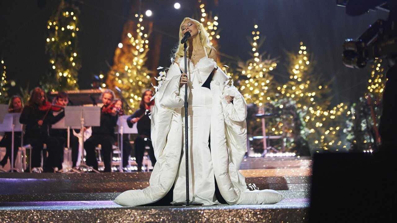 Christina Aguilera: Christmas in Paris 0