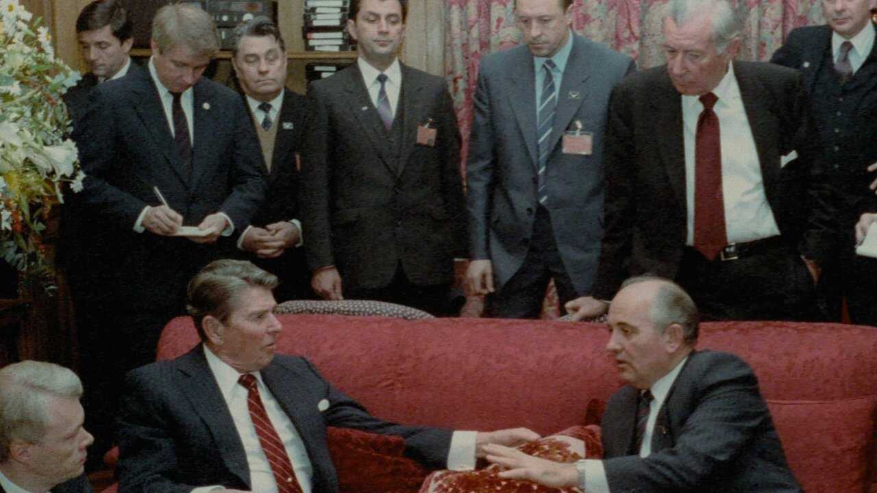 NF - Turning Point: The Bomb And The Cold War (2024) 4