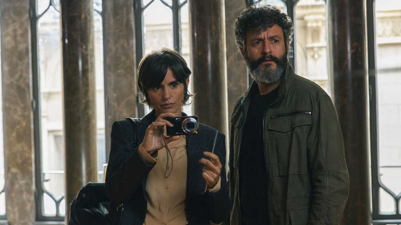 EX - City of Shadows (2025) 4