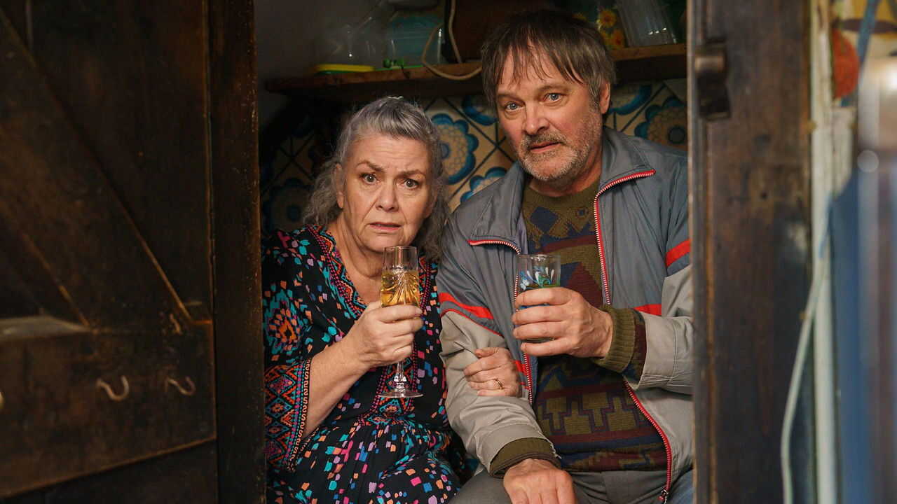 AR - Can You Keep a Secret? (2026) (GB) 2