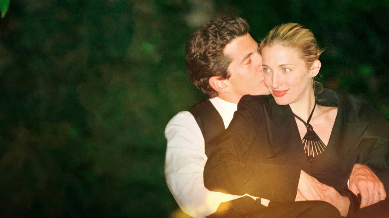 John and Carolyn: Love, Beauty and Loss 0