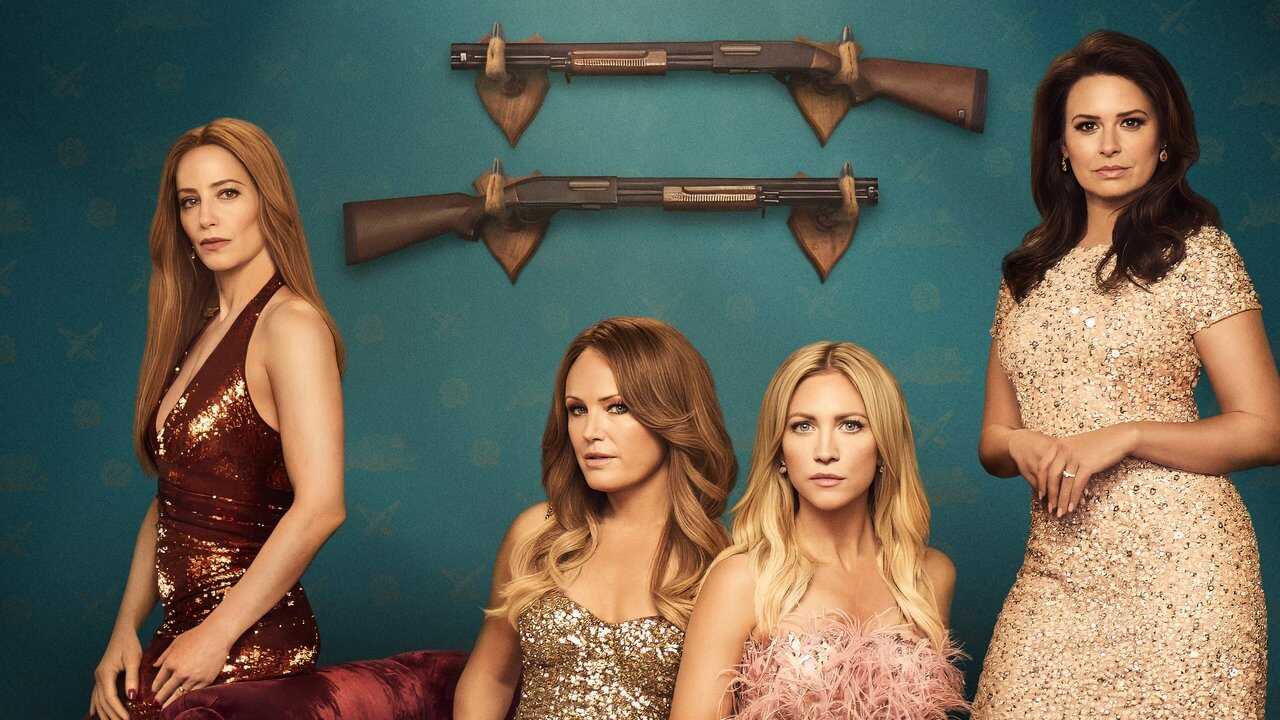 EN - The Hunting Wives (2025) (US) 4