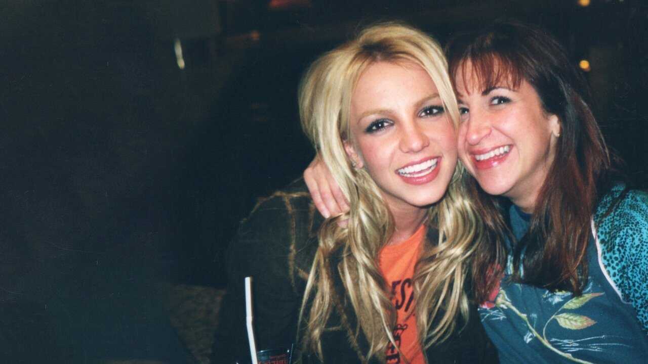 Controlling Britney Spears 0