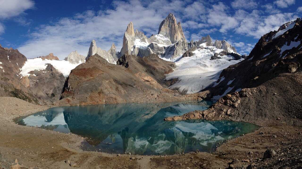 EN - Patagonia: Earth's Secret Paradise (2015) 0