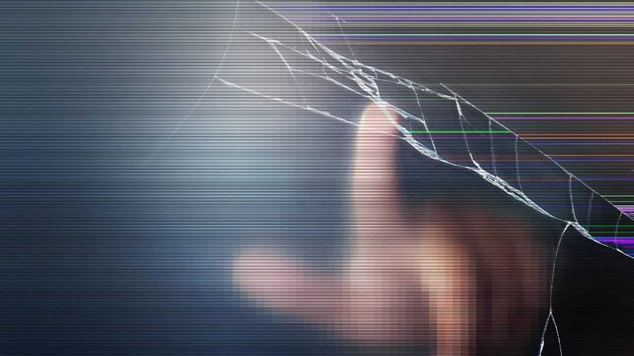 EX - Black Mirror (2011) 3