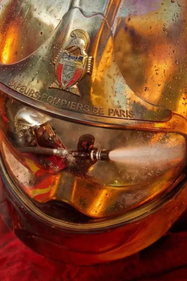 FR - Au nom du devoir - Les sapeurs pompiers de Paris (2026) (FR) 14
