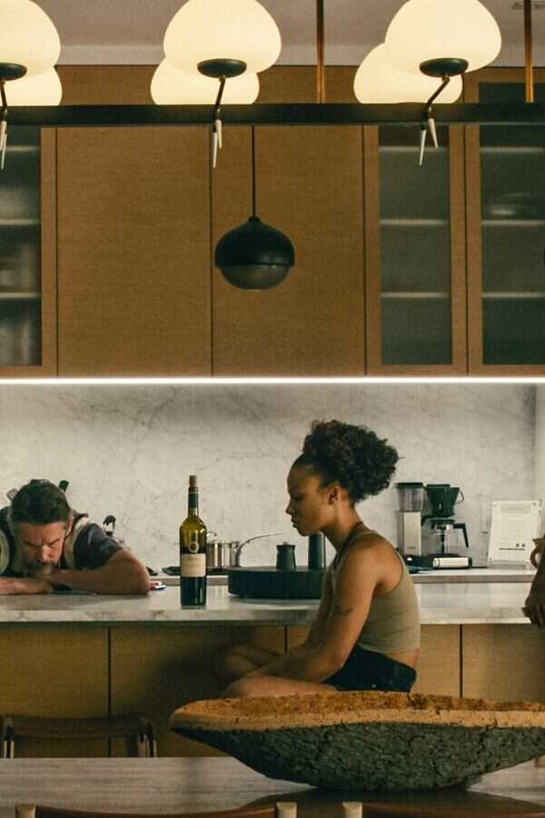 Leave the World Behind (2023) 0