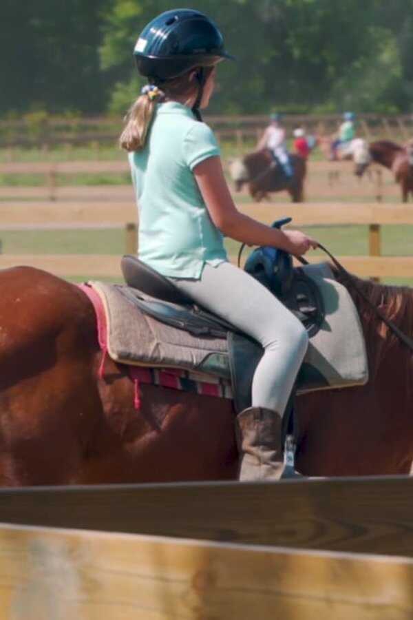 Horse Camp - Sommer der Abenteuer (2022) 0