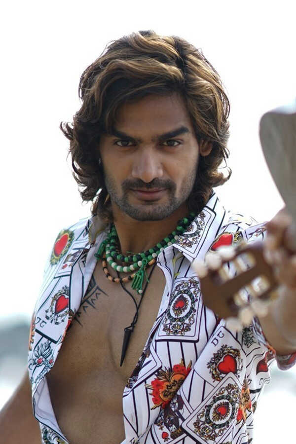 హిప్పీ (2019) 0