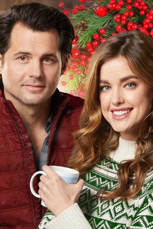 Small Town Christmas (2018) 0