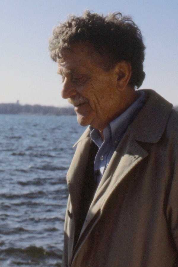 Kurt Vonnegut: Unstuck in Time (2021) 0