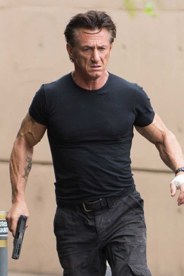 The Gunman (2015) 0