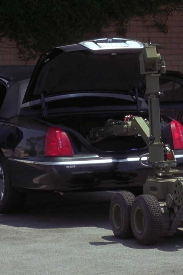 Ticker (2001) 0