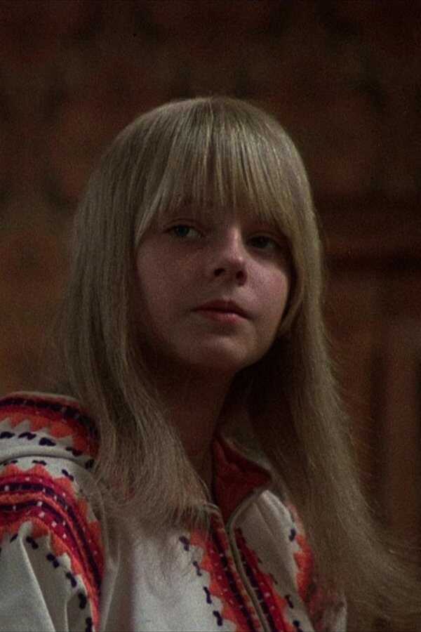The Little Girl Who Lives Down the Lane (1976) 0