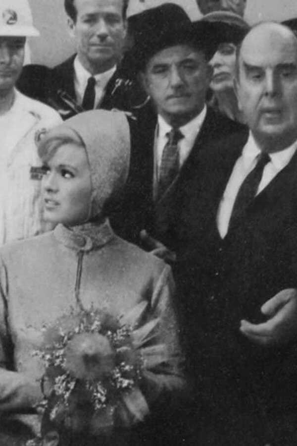 Way... Way Out (1966) 0