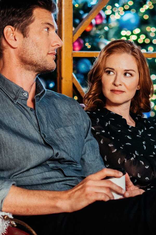 Twinkle All the Way (2019) 0