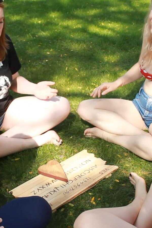 Ouija Shark (2020) 0