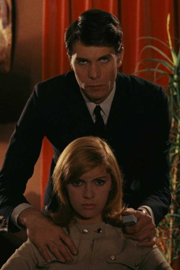 La prisonnière (1968) 0