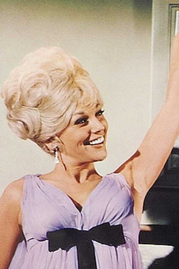 Never a Dull Moment (1968) 0