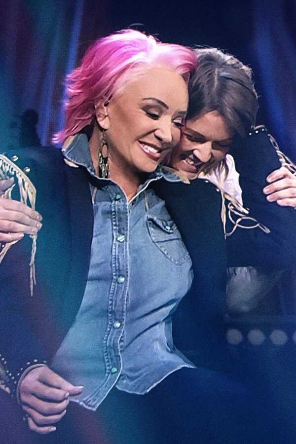 The Return of Tanya Tucker Featuring Brandi Carlile (2022) 0