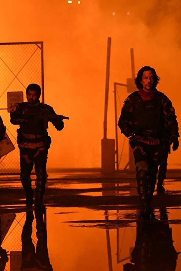 Foxtrot Six (2019) 0