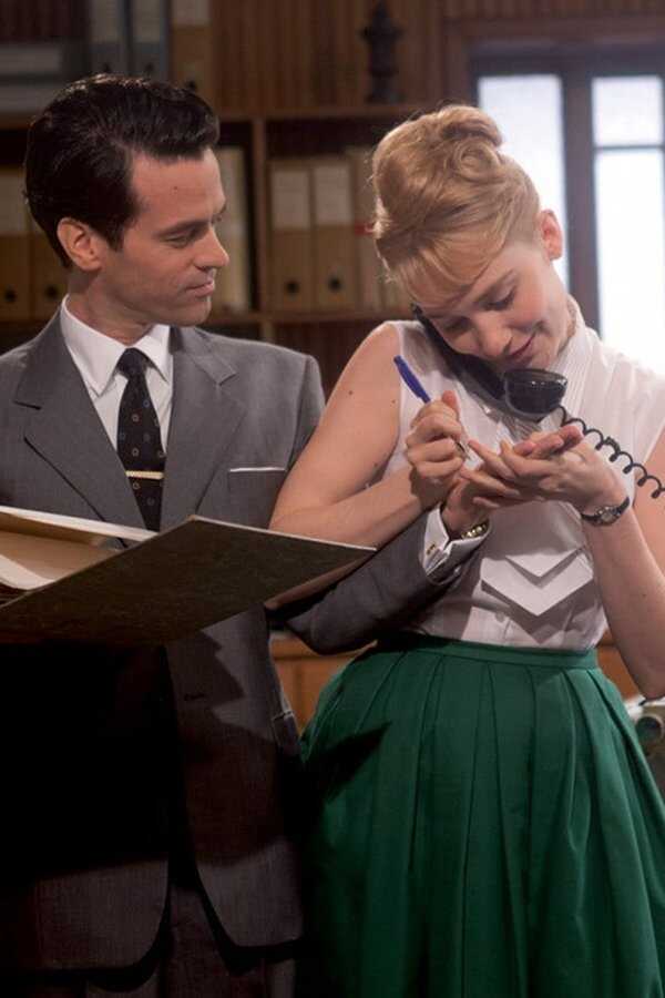 Mademoiselle Populaire (2012) 0