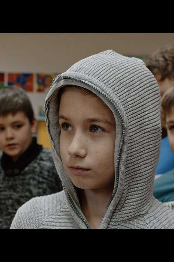 Extracurricular (2019) 0