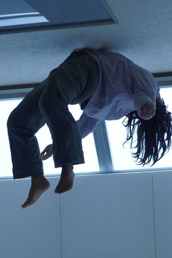 La aldea de los suicidios (2021) 0