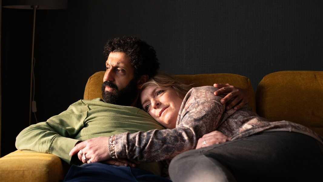 Ali & Ava (2021) 0
