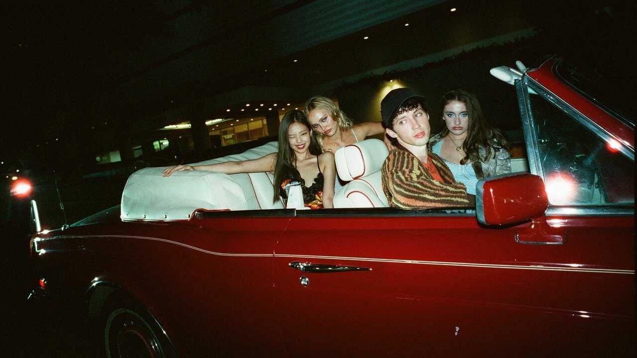 EX - The Idol (2023) 3