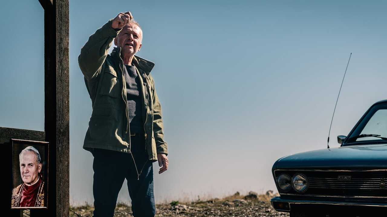 Zamach na papieża (2025) 0