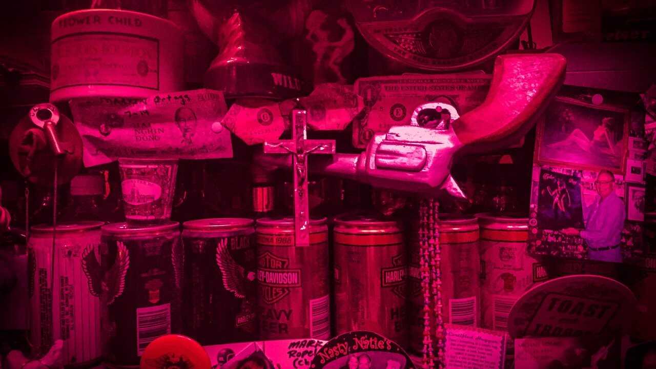 4K-DE - Too Old to Die Young (2019) (US) 4