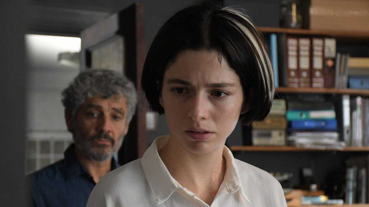 Electrophilia (2023) 0