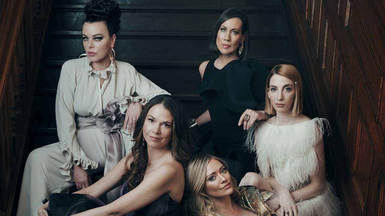 DE - Younger (2015) (US) 4